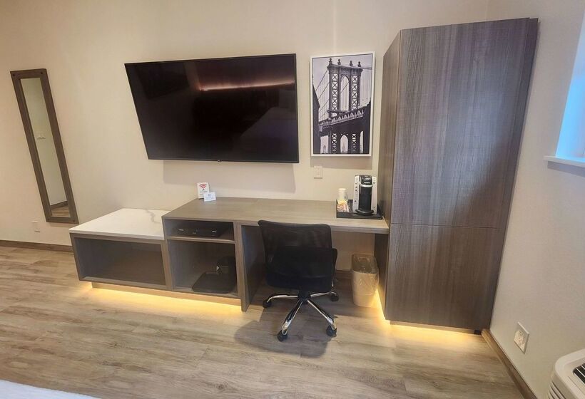 ホテル Ramada By Wyndham Bronx