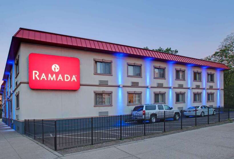 ホテル Ramada By Wyndham Bronx