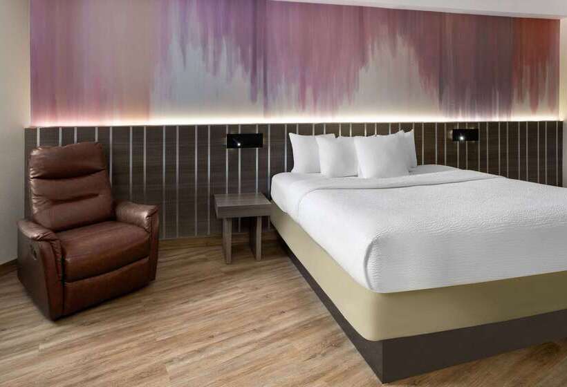 ホテル Ramada By Wyndham Bronx