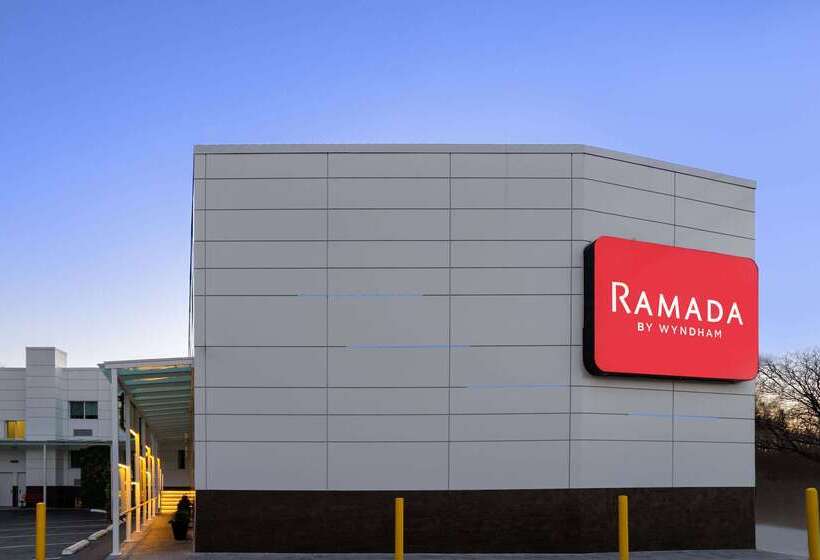 ホテル Ramada By Wyndham Bronx