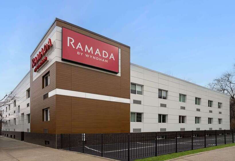 ホテル Ramada By Wyndham Bronx