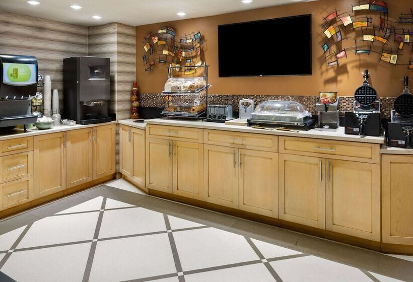 ホテル Ramada By Wyndham Bronx