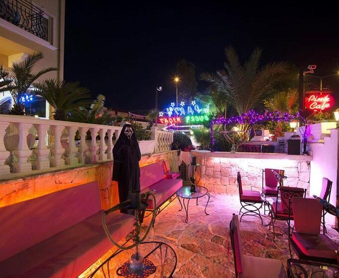 בית מלון כפרי Sinatra   All Inclusive