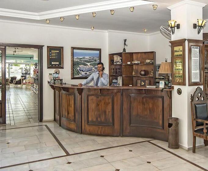 בית מלון כפרי Sinatra   All Inclusive