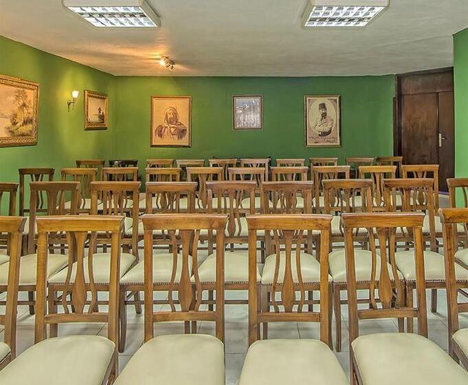 בית מלון כפרי Sinatra   All Inclusive