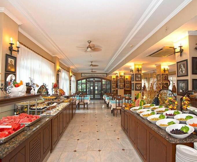 בית מלון כפרי Sinatra   All Inclusive