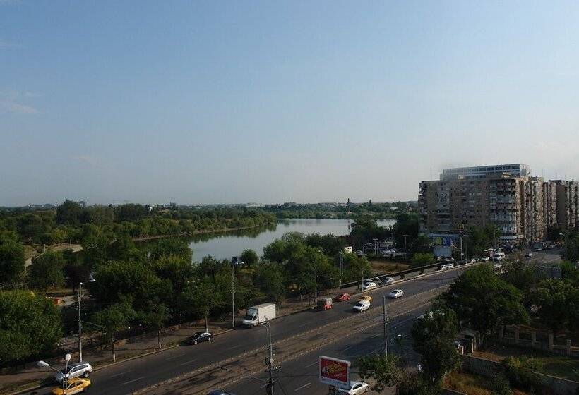 هتل Sir Colentina