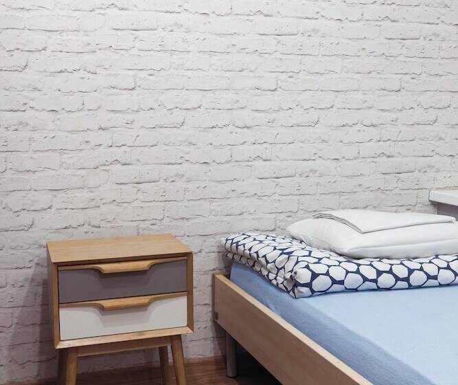 هتل Tatamka Hostel