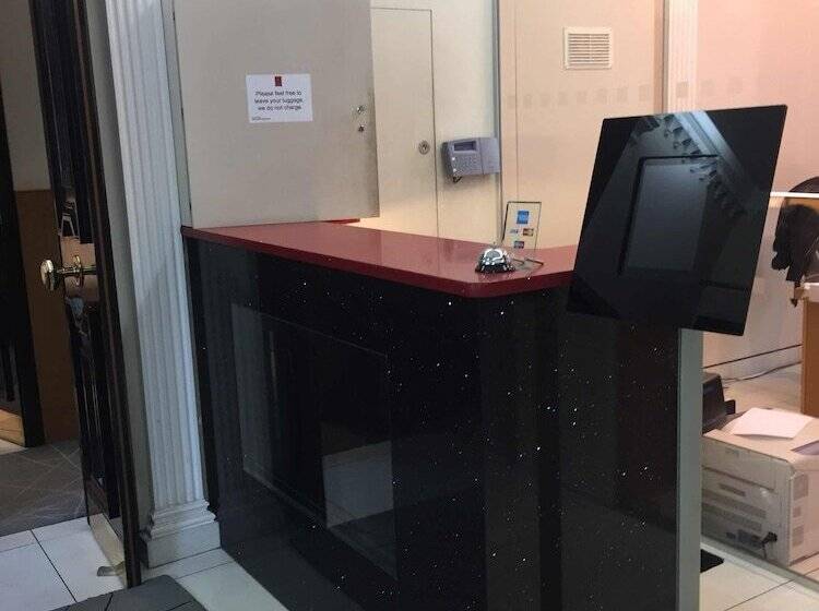 هتل The Excelsior