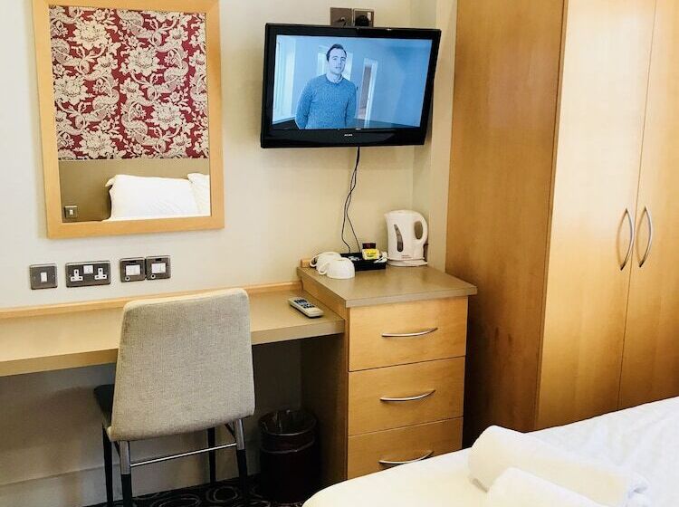 هتل The Excelsior