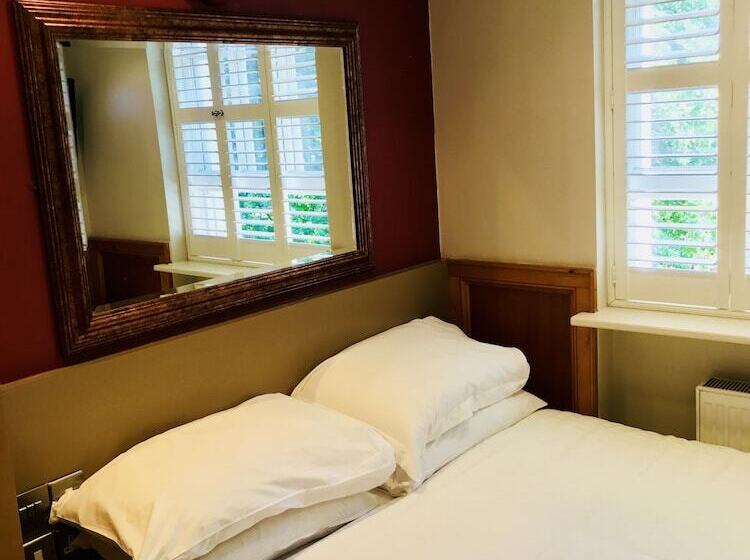 هتل The Excelsior