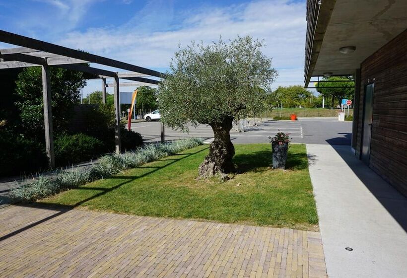 Отель The Originals City, Hôtel Anaïade, Saint Nazaire Pornichet