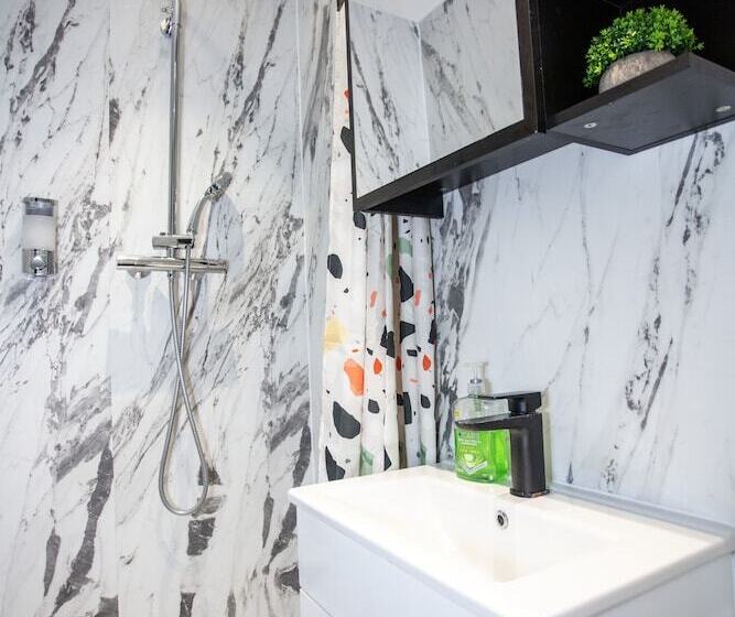 ホテル The Rokxy Townhouse   Kings Cross