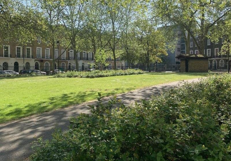 هتل The Rokxy Townhouse   Kings Cross