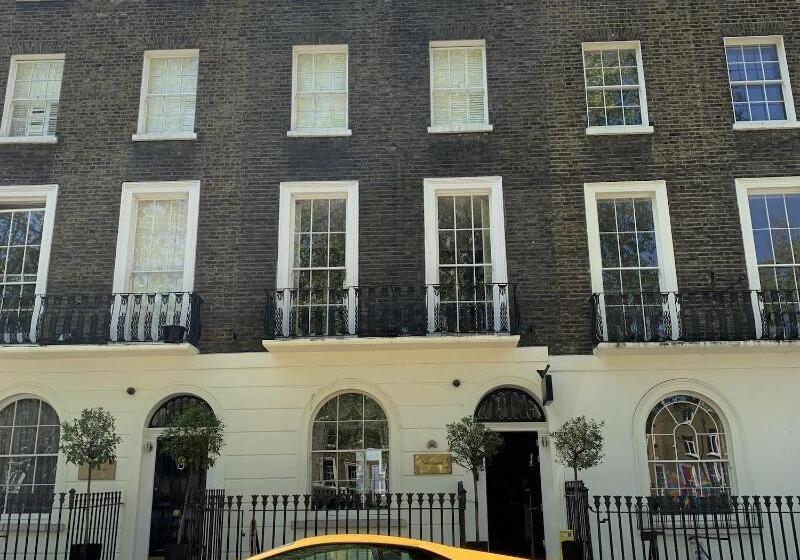 ホテル The Rokxy Townhouse   Kings Cross