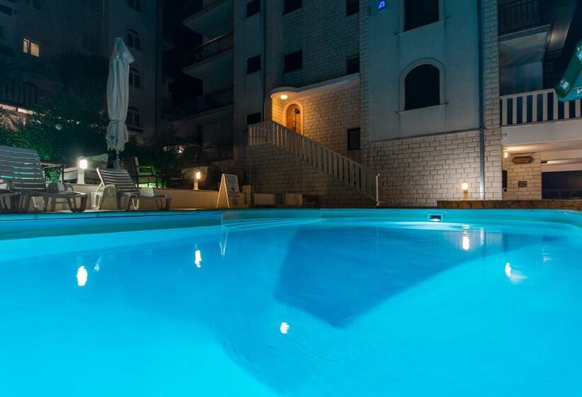 בית מלון כפרי Villa Katarina