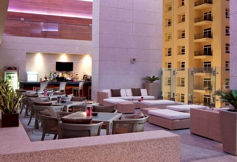 Отель Voco Bonnington Dubai, An Ihg