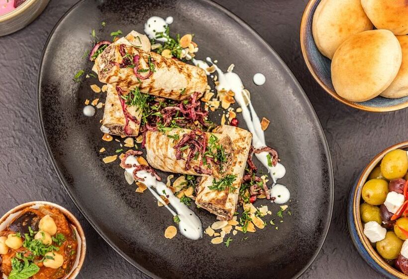 Отель Voco Bonnington Dubai, An Ihg