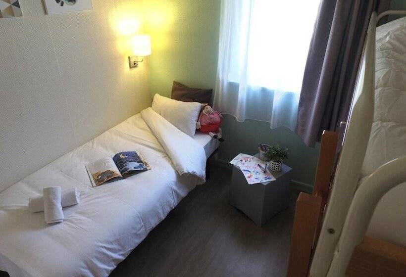 ホテル Vvf Normandie Forgesleseaux