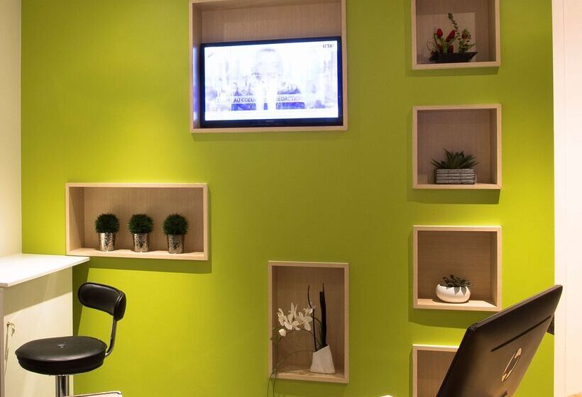 Kyriad Chambéry Centre   Hôtel Et Résidence