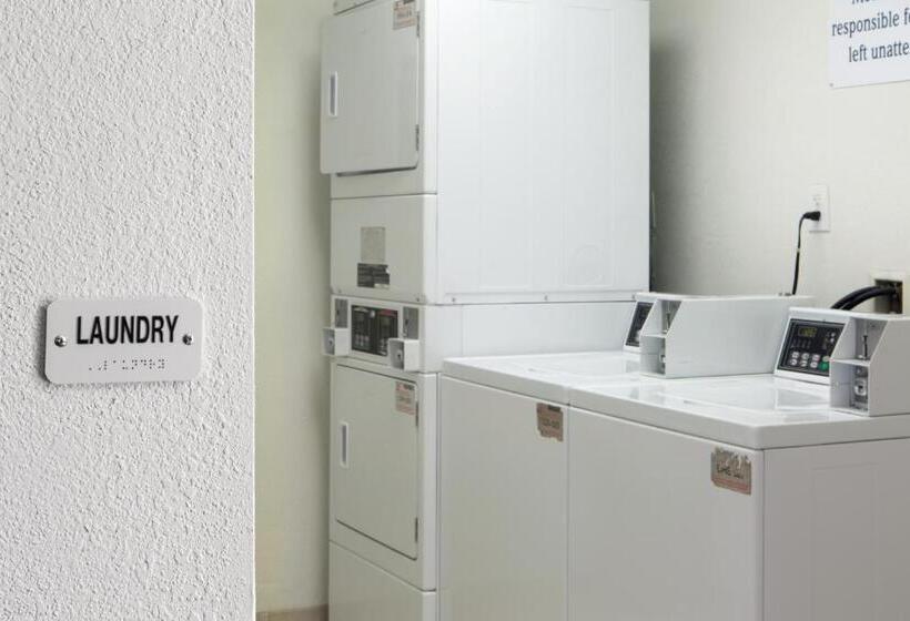 Motel 6 Cutler Bay, Fl