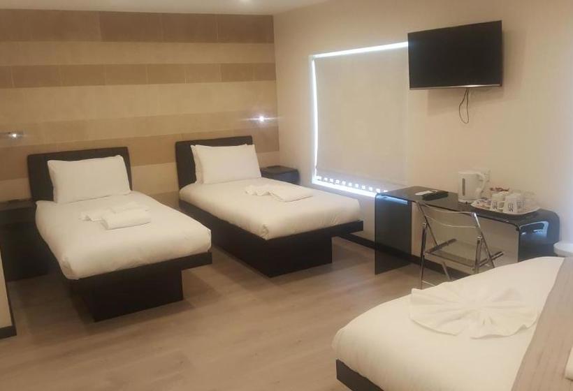 Отель Nox Kensington Gardens