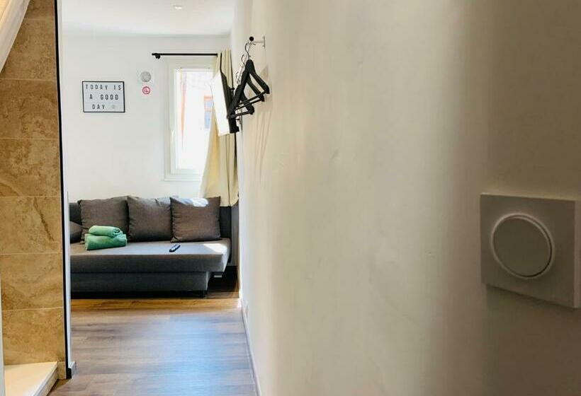 בית מלון כפרי Chambre Le Merindol