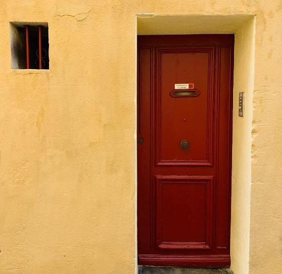 בית מלון כפרי Chambre Le Merindol