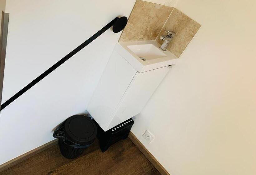 בית מלון כפרי Chambre Le Merindol