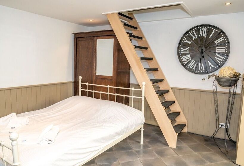 בית מלון כפרי Diane S Cottage