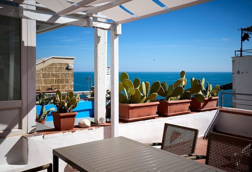 ベッドアンドブレックファースト Dei Serafini