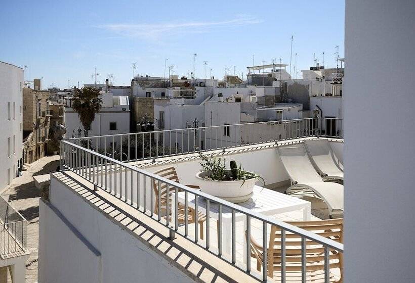 ベッドアンドブレックファースト Dei Serafini