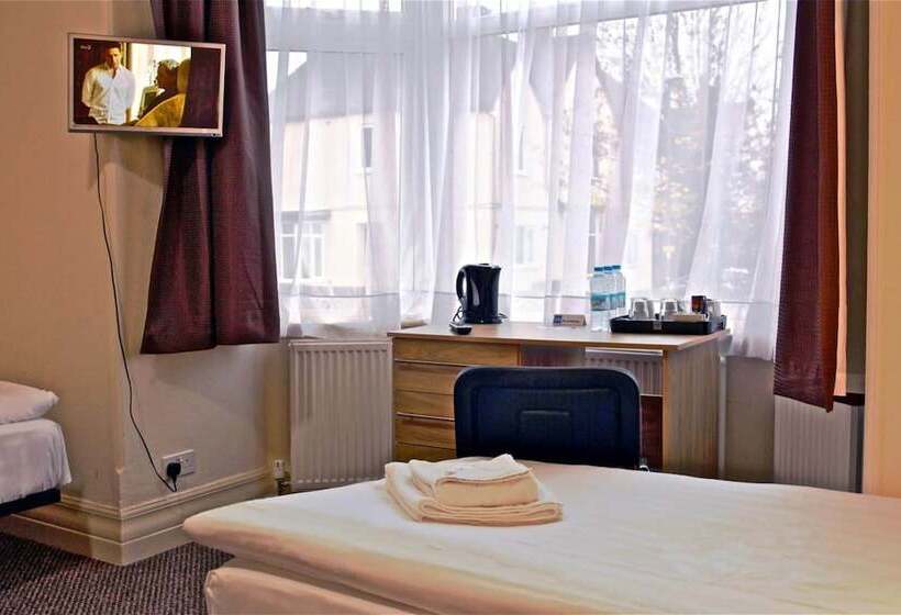 Central Hotel Golders Green