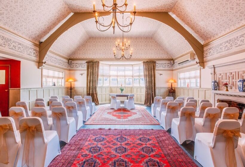 Colwall Park   Hotel, Bar & Restaurant