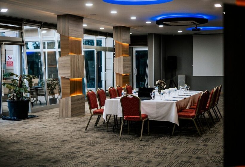 Elegance Resort Hotel & Spa Wellness Aqua