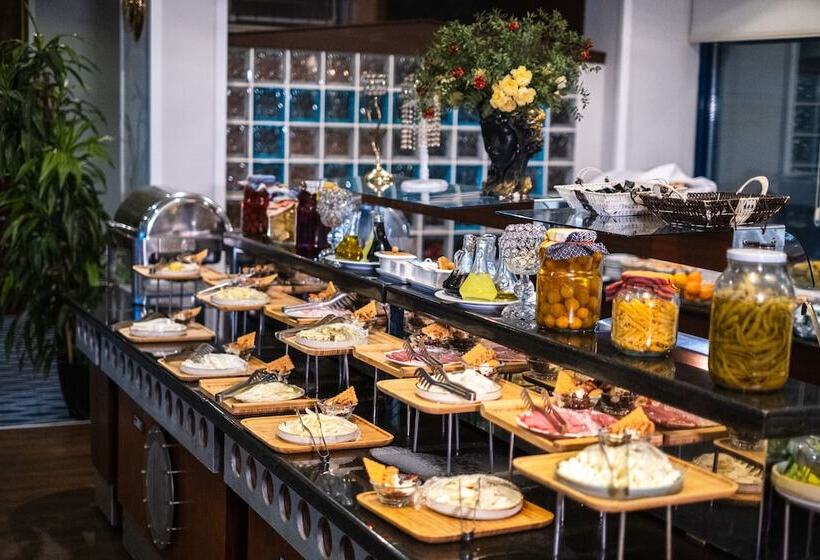 Elegance Resort Hotel & Spa Wellness Aqua