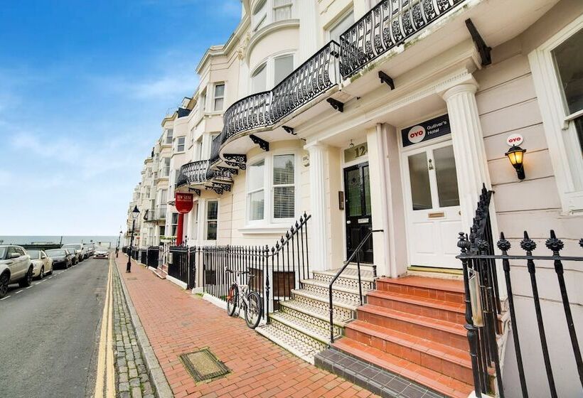 בית מלון כפרי The Gullivers