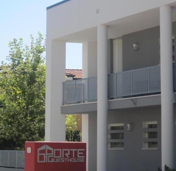 Отель 6 Porte Guesthouse