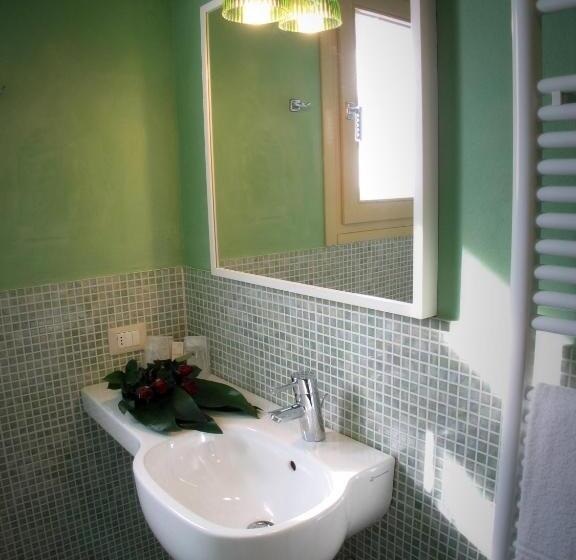 Отель 6 Porte Guesthouse