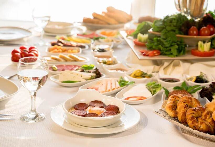 酒店 Afyon Orucoglu Thermal Resort