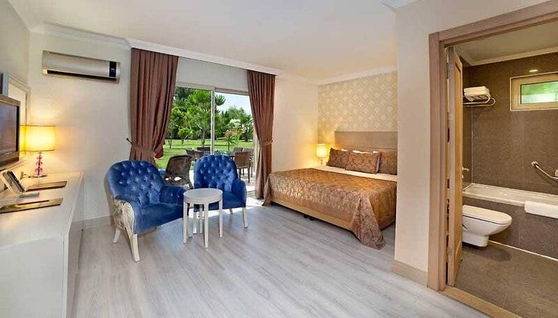 Отель Fashiontv Luxe Resort