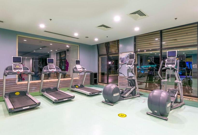 Отель Fashiontv Luxe Resort