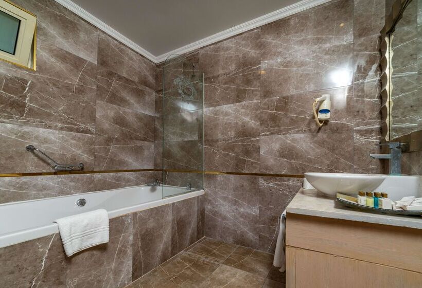 Отель Fashiontv Luxe Resort