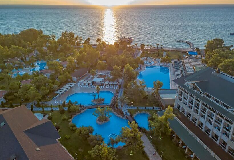 Отель Fashiontv Luxe Resort