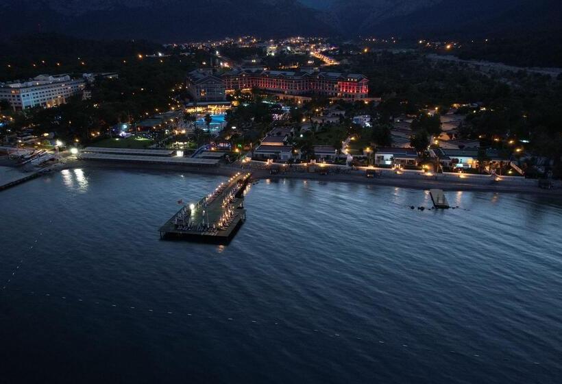 Отель Fashiontv Luxe Resort