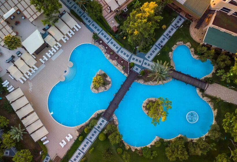 Отель Fashiontv Luxe Resort