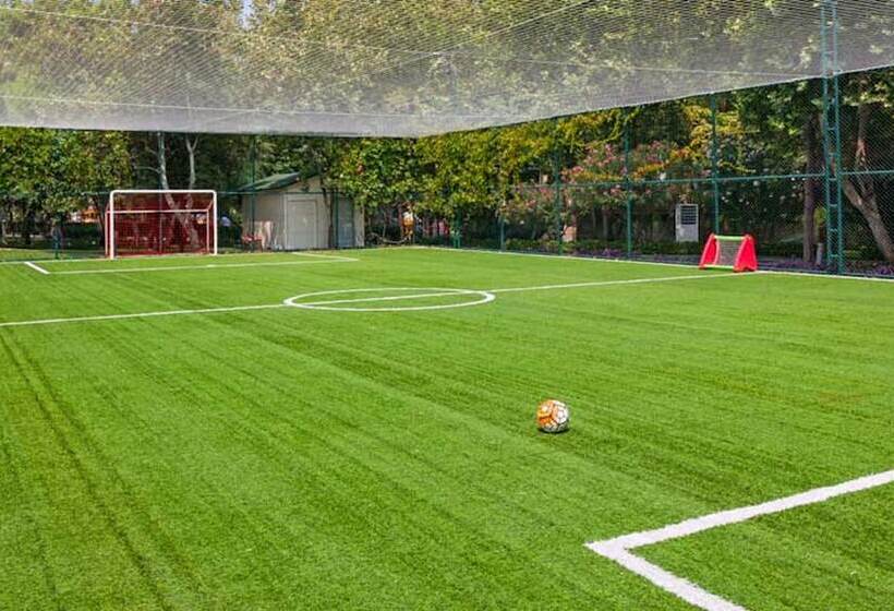 Отель Fashiontv Luxe Resort