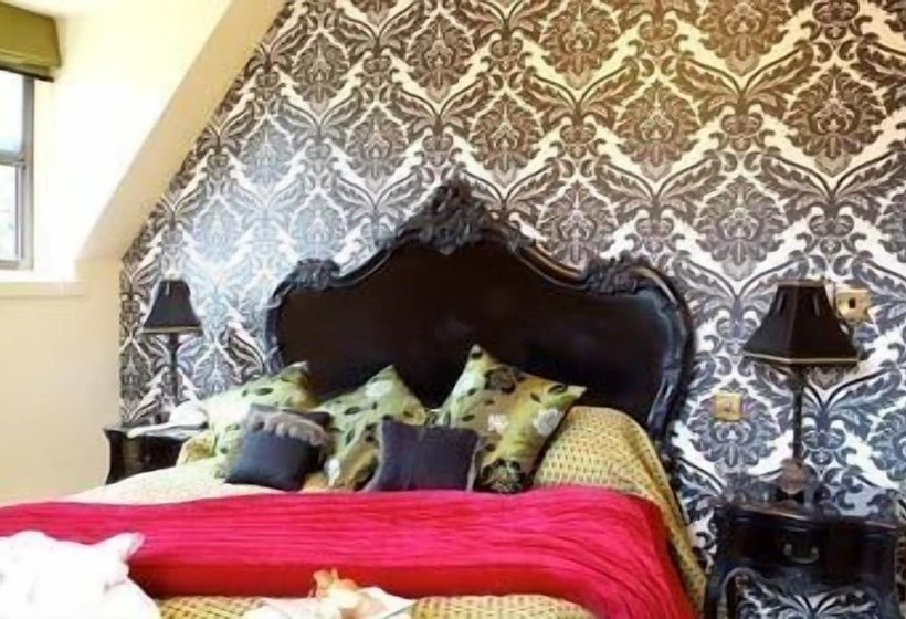 Отель Angmering Manor