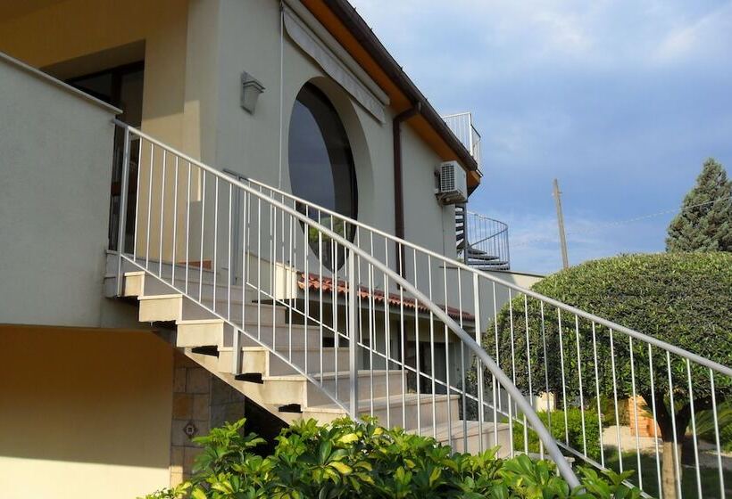 בית מלון כפרי B&b Il Mandorlo