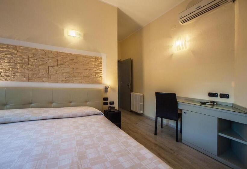 Отель Calamosca